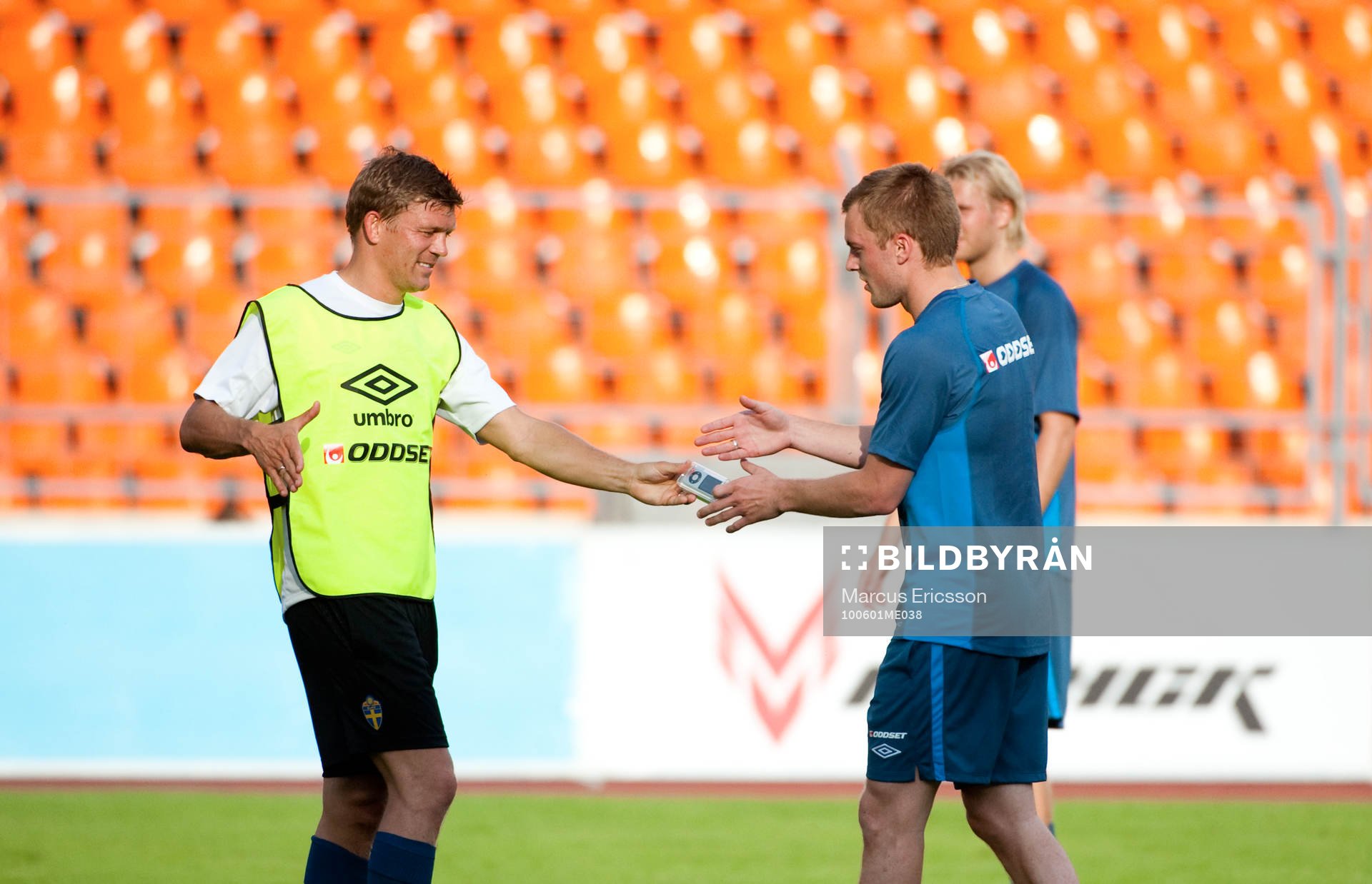 Marcus Allbäck och Sebastian Larsson, lek