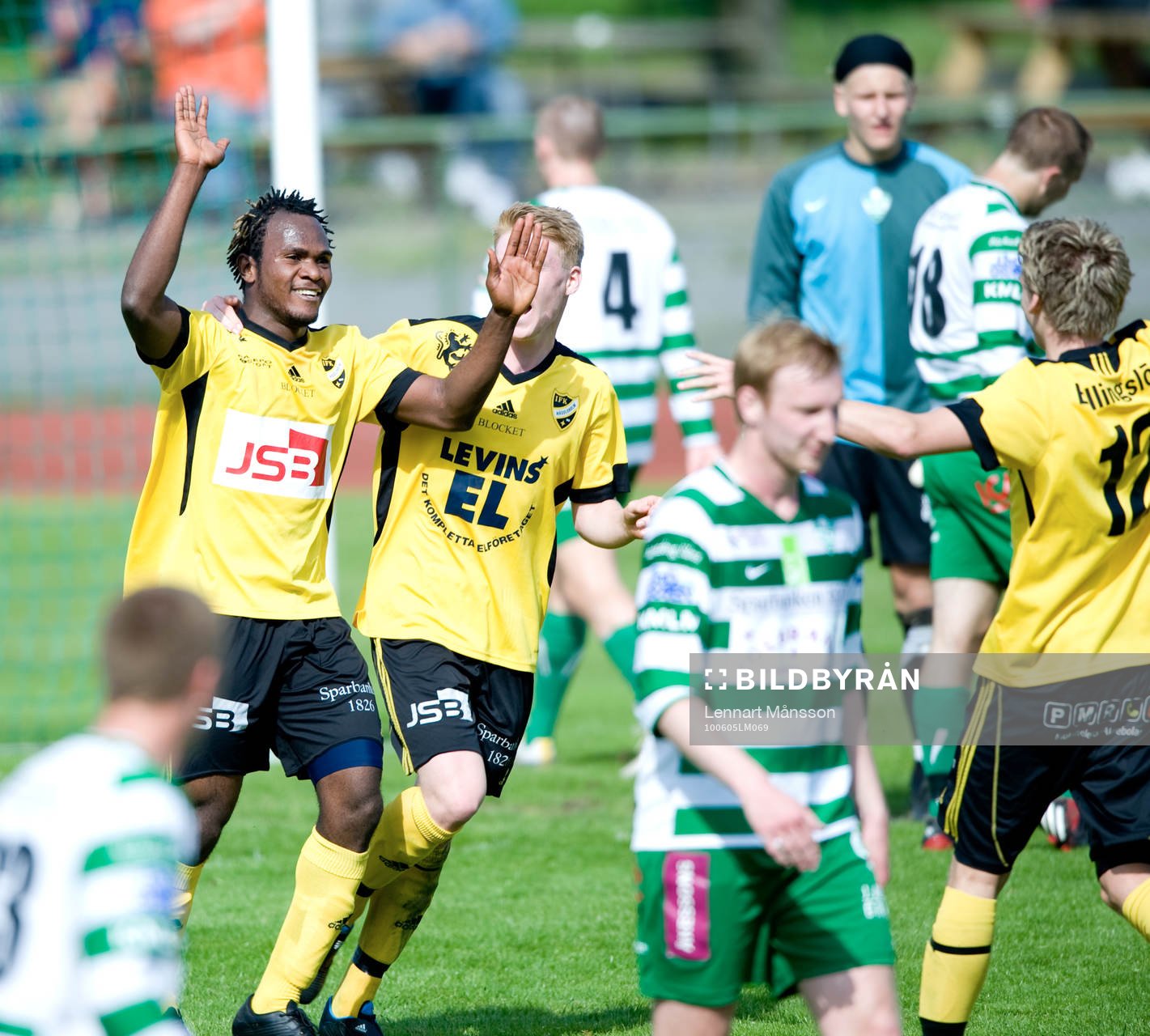 2-1, Guy Guy Lema, vilken debut