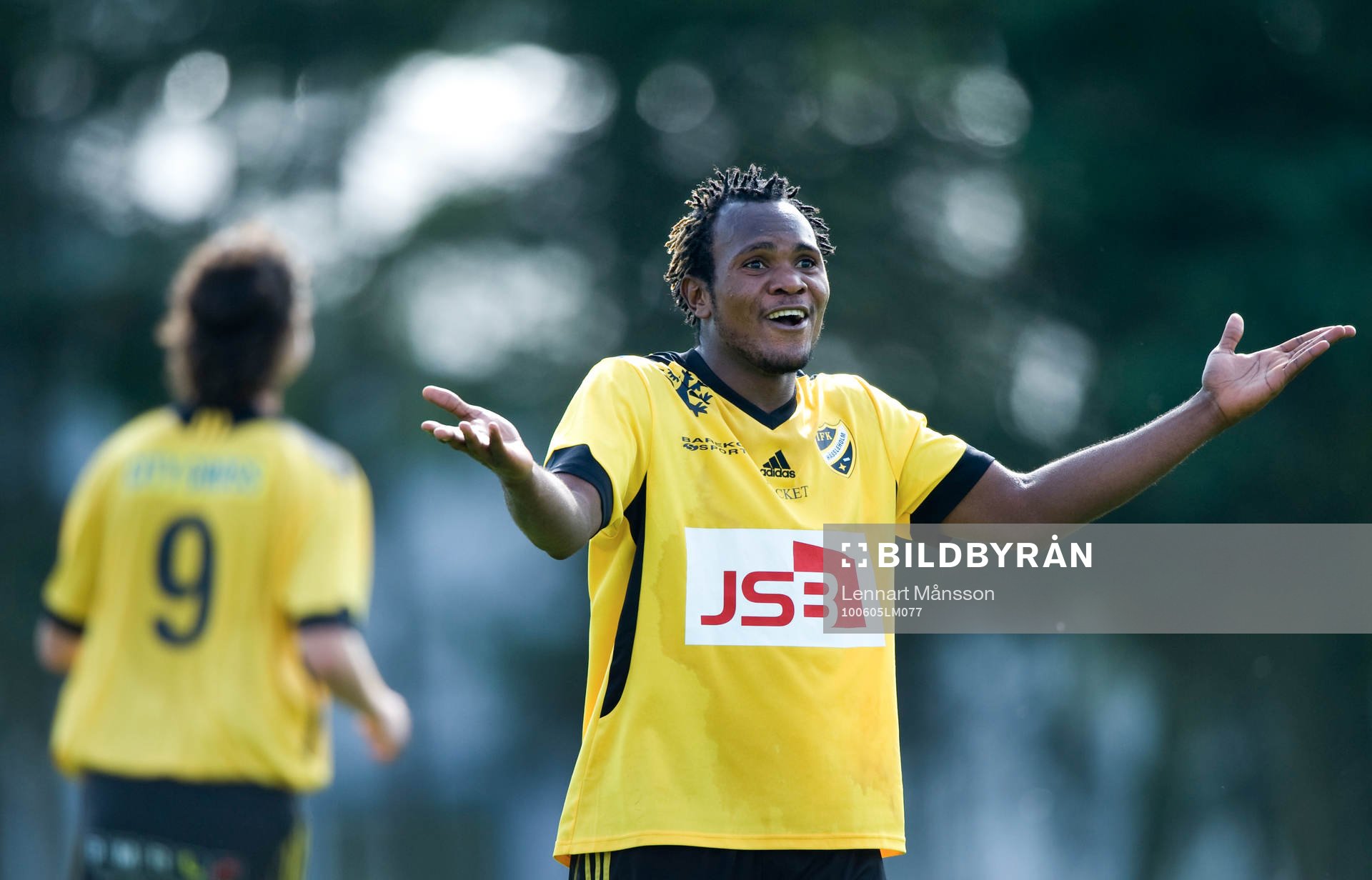 2-1 Guy Guy Lema i sin debut