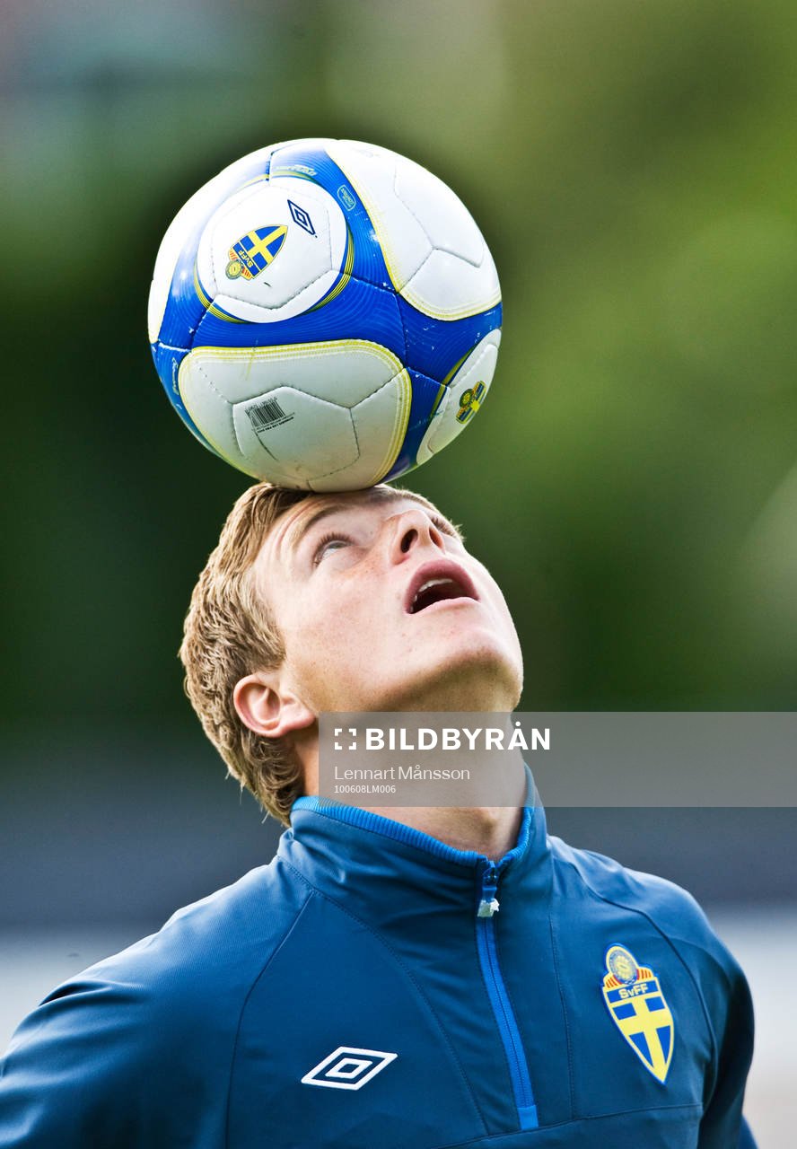 Joel Ekstrand, nick, boll