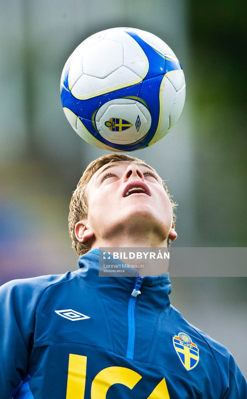 Joel Ekstrand, nick, boll