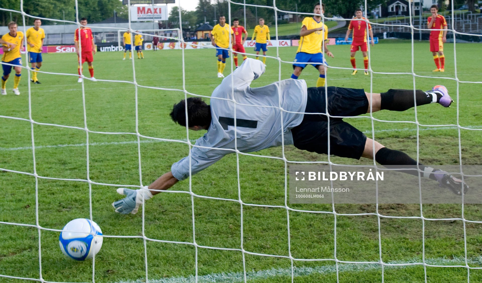 Straff, 1-0, Denni Avdic
