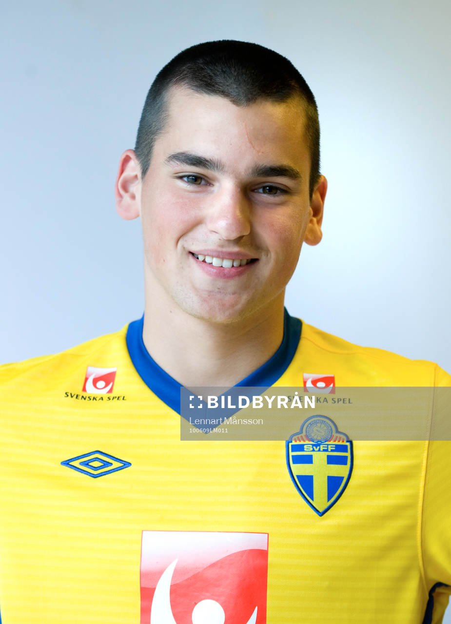 Dino Islamovic, porträtt