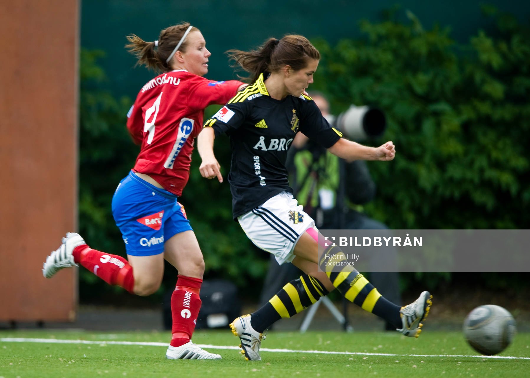 Susanna Lehtinen, Örebro och Hanna Folkesson, AIK