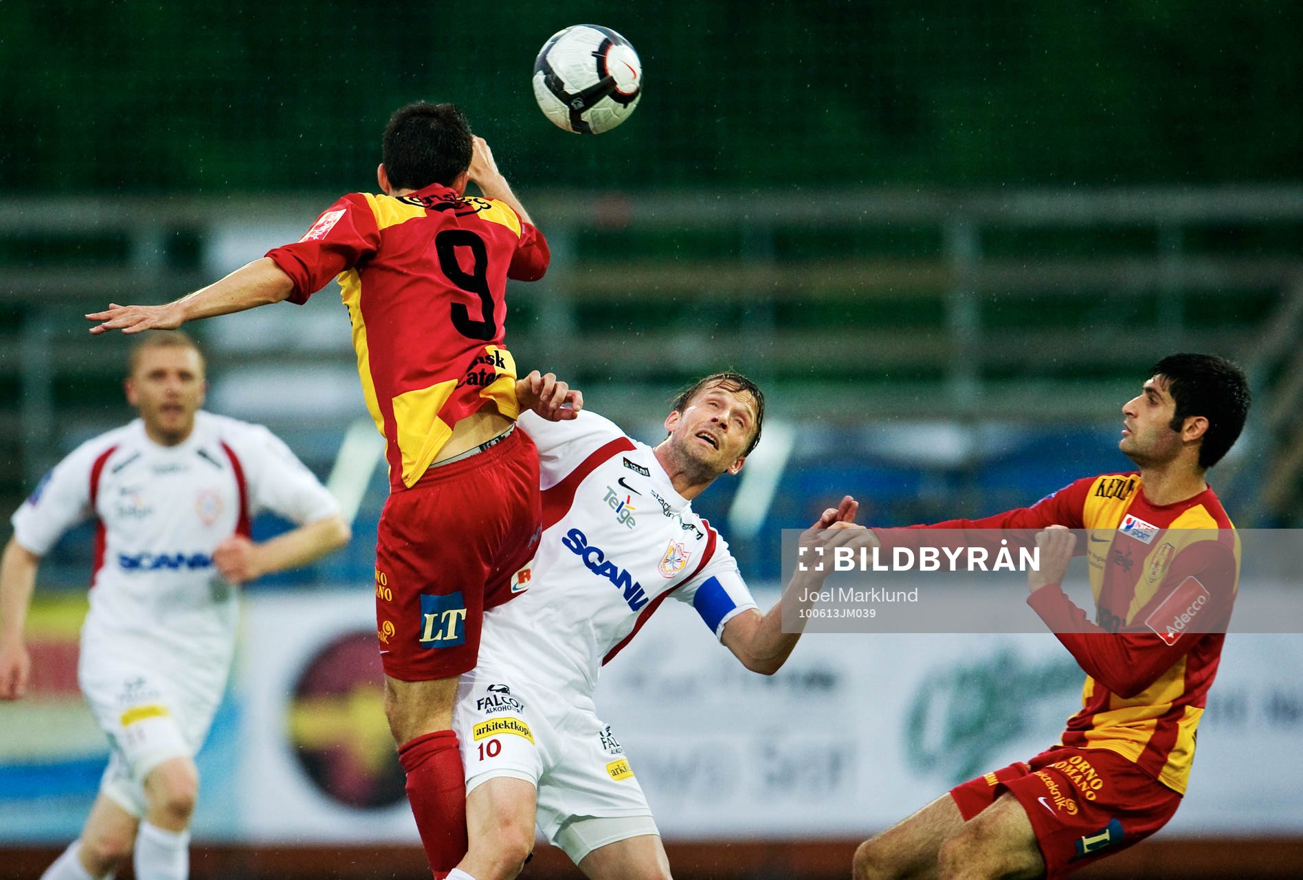 Denis Velic, Syrianska, vinner en duell mot Göran