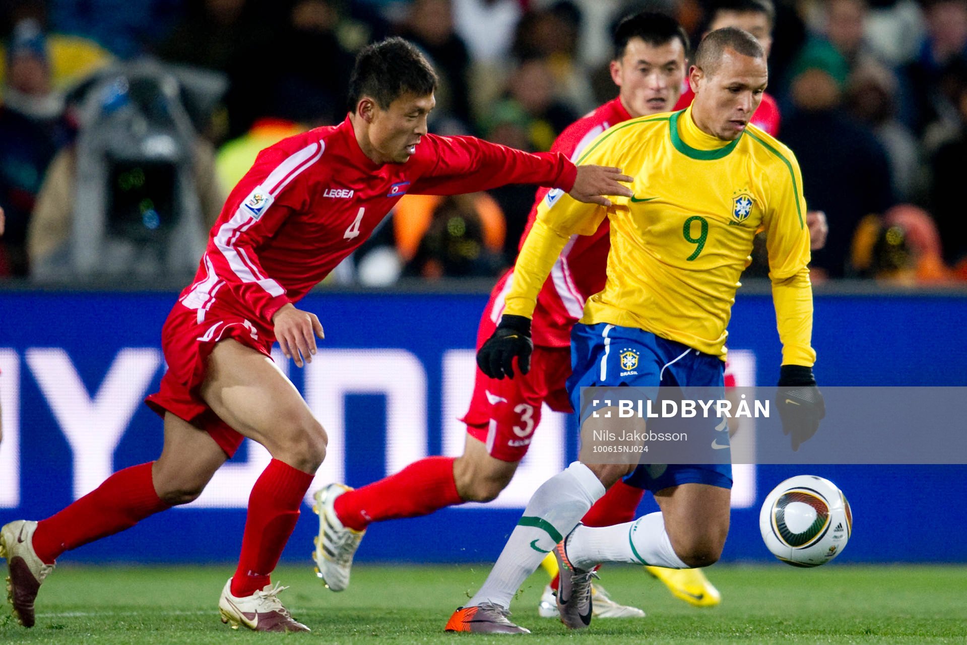 Luis Fabiano, Brasilien, Pak Nam Choi, Nordkorea