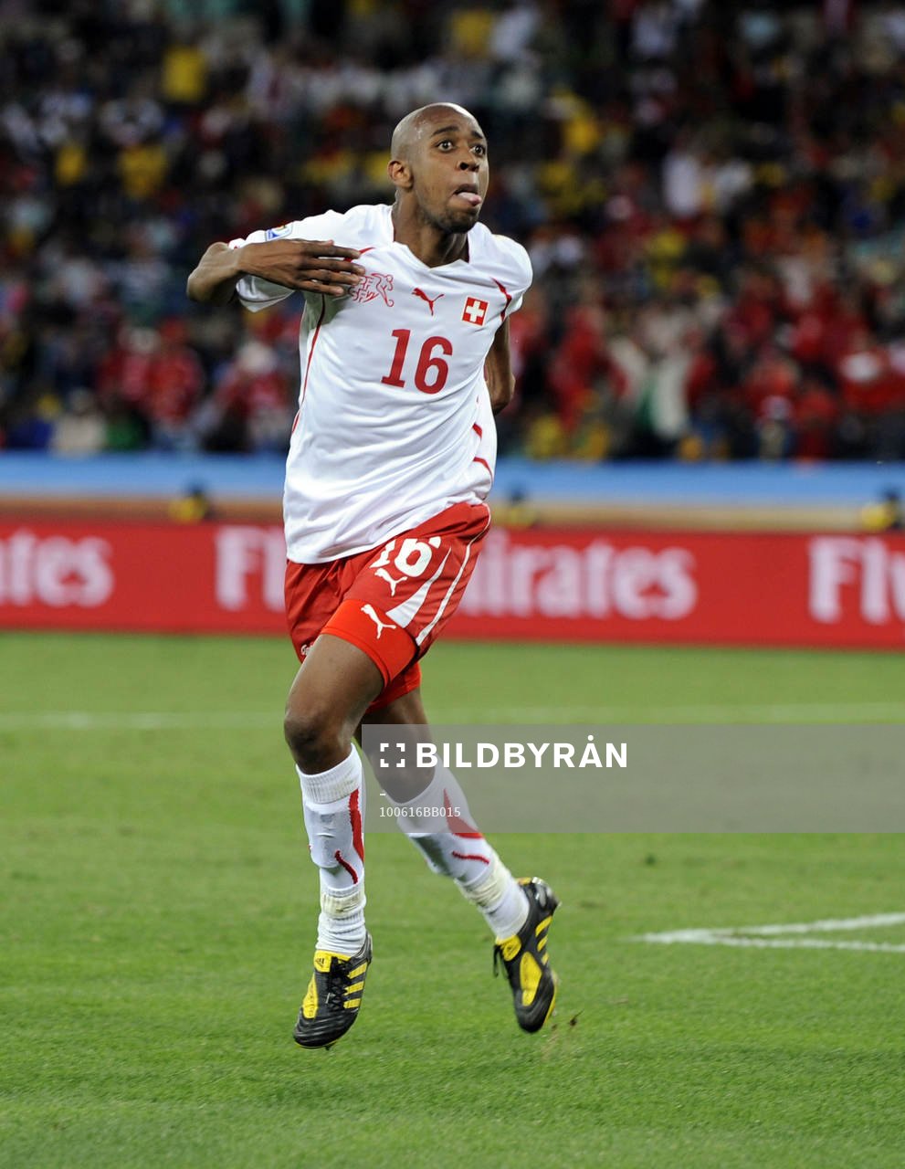 Gelson Fernandes, glädje och jubel över 0-1 till Schweiz