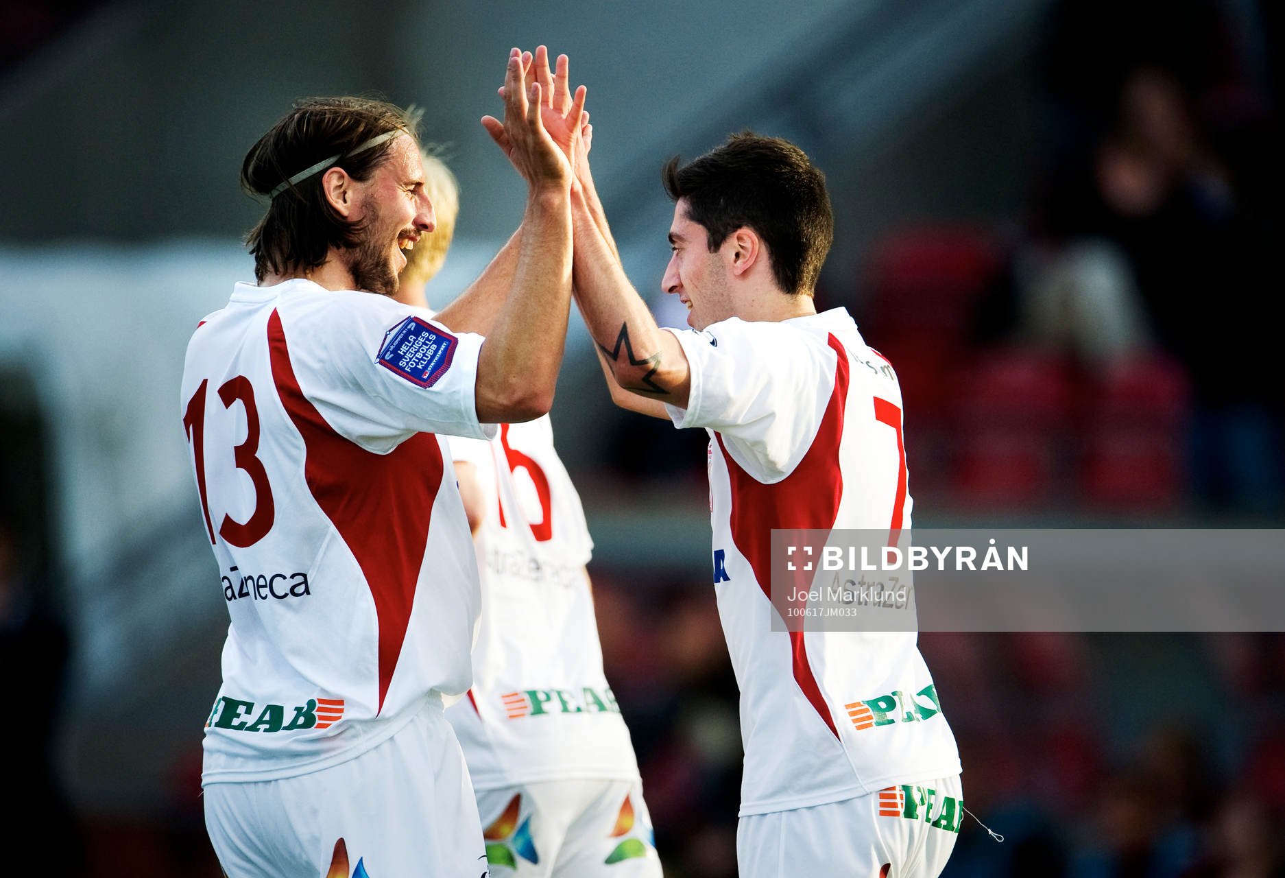 Gustav Segerström och Nahir Besara, Assyriska, jubel