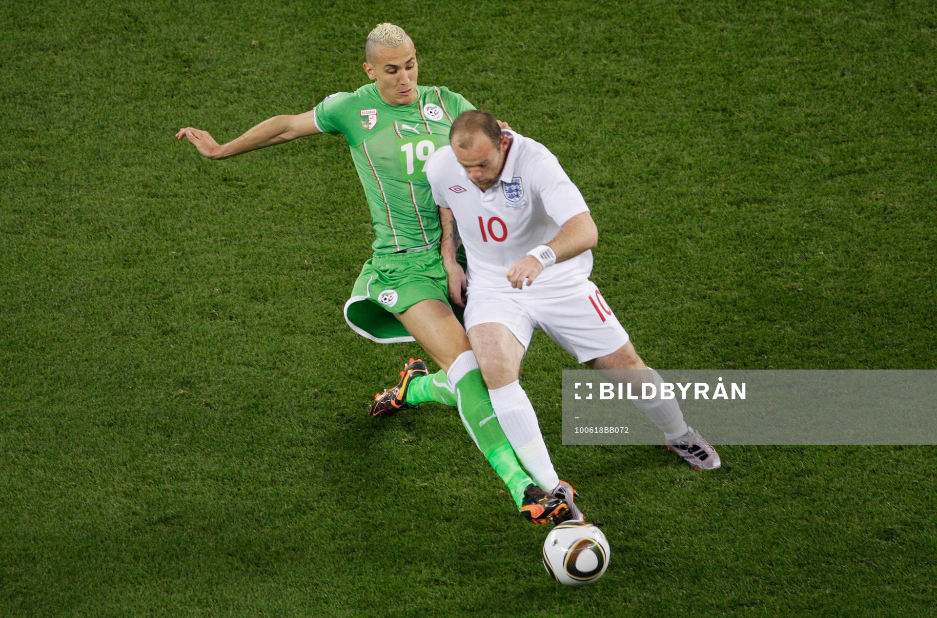 Hassan Yebda, Algeriet och Wayne Rooney, England