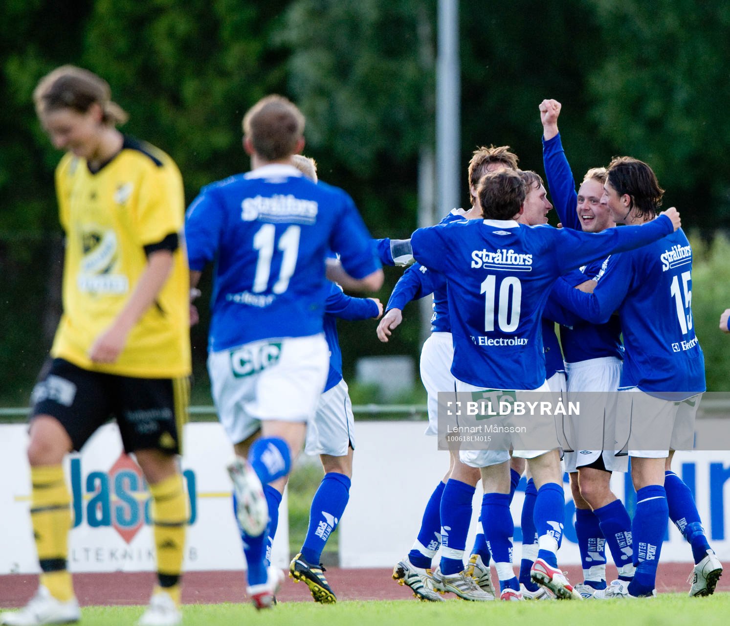 1-2, Ljungby har avgjort i sista och 94:e spelminuten,