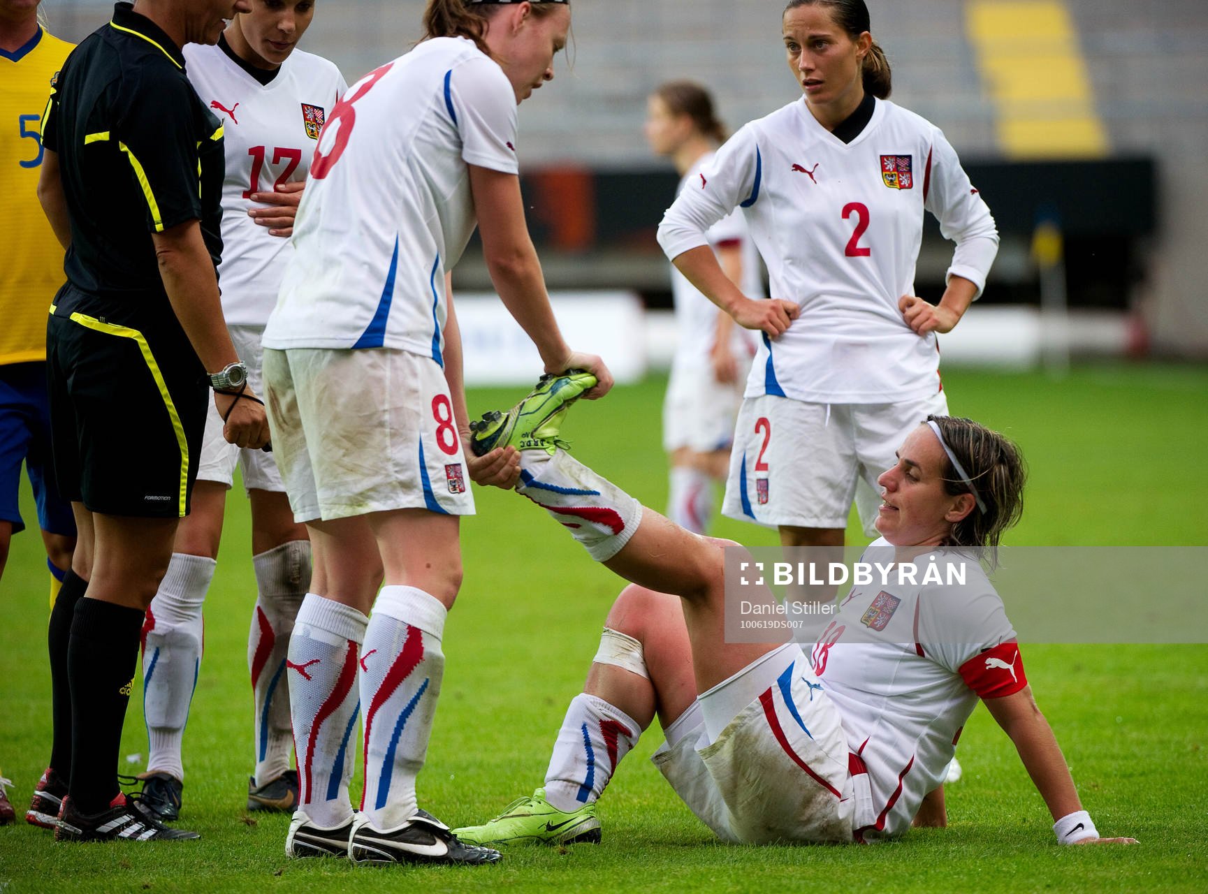 Iva Mocova, Tjeckien, får kramp