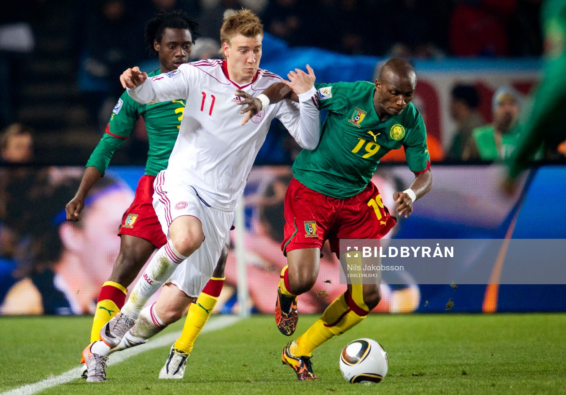 Nicklas Bendtner, Danmark, Stéphane M'Bia, Kamerun