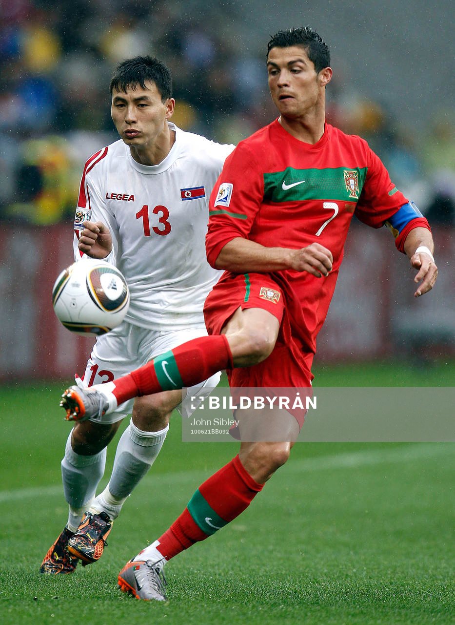 Chol Jin Pak, Nordkorea och Cristiano Ronaldo, Portugal