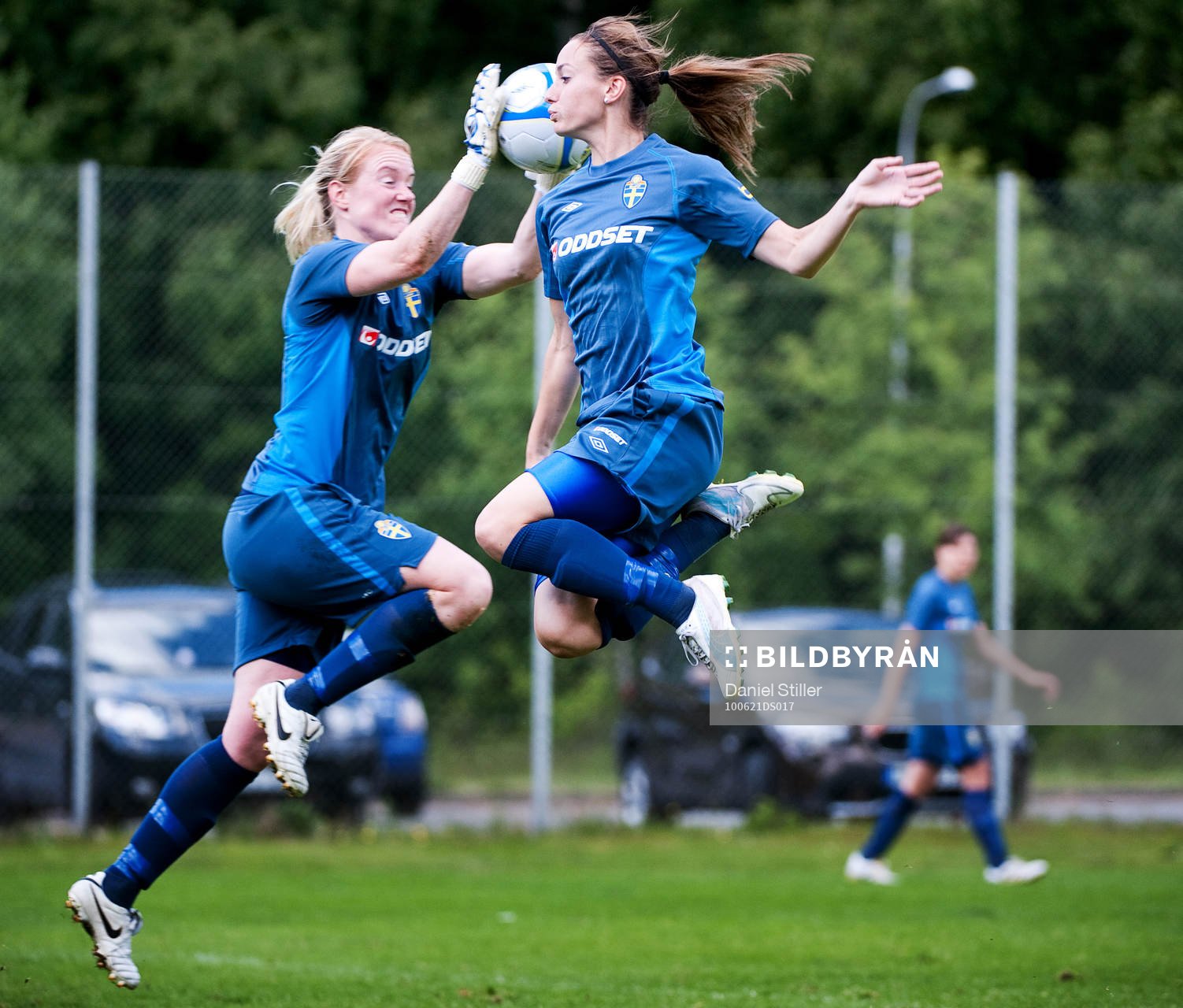 Kosovare Asllani, Kristin Hammarström, målvakt