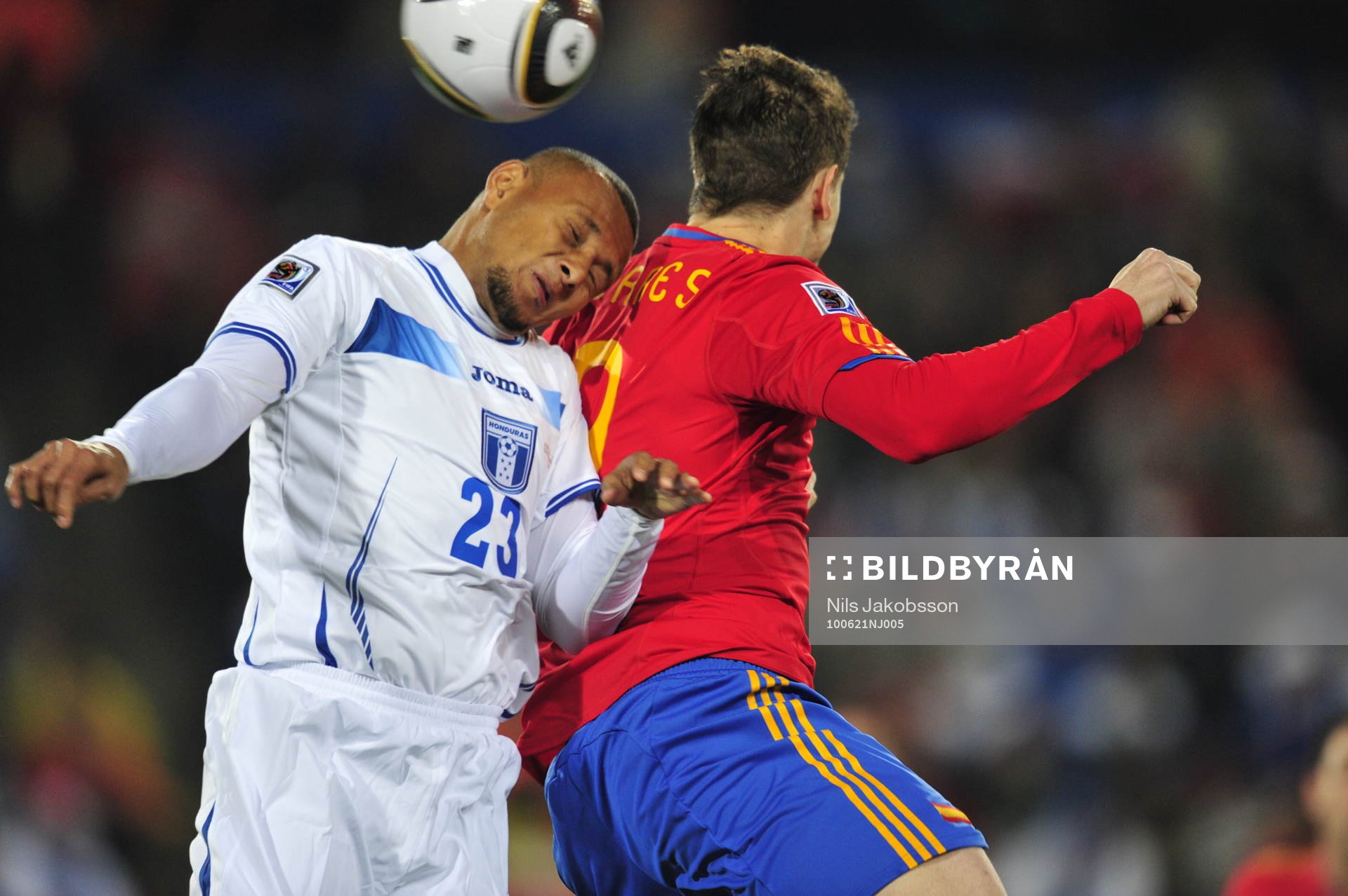 Sergio Mendoza, Honduras och Fernando Torres, Spanien