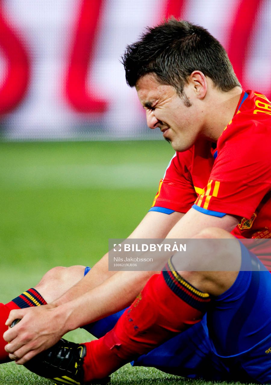 David Villa, Spanien har ont i tån