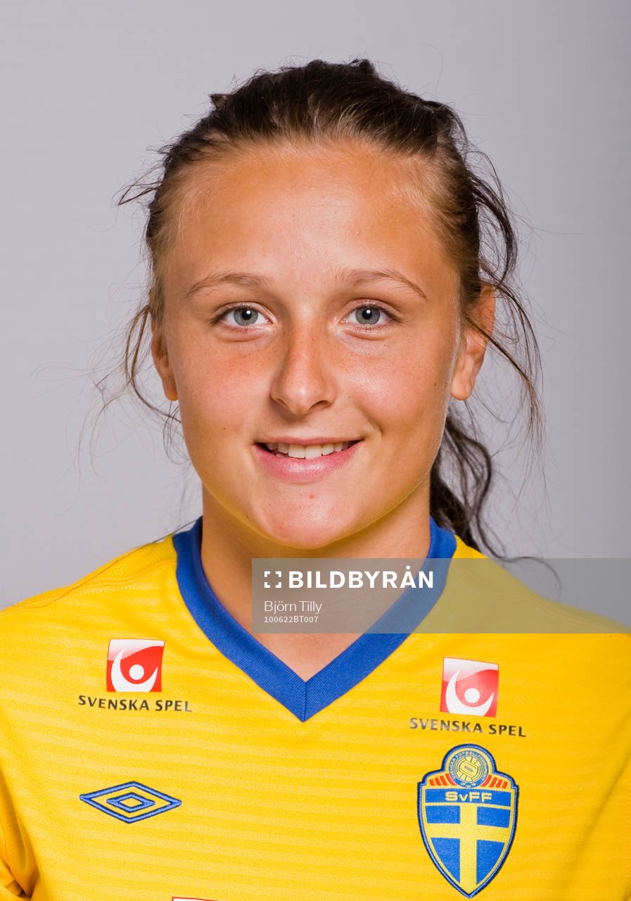 Josefine Alfsson, Sverige