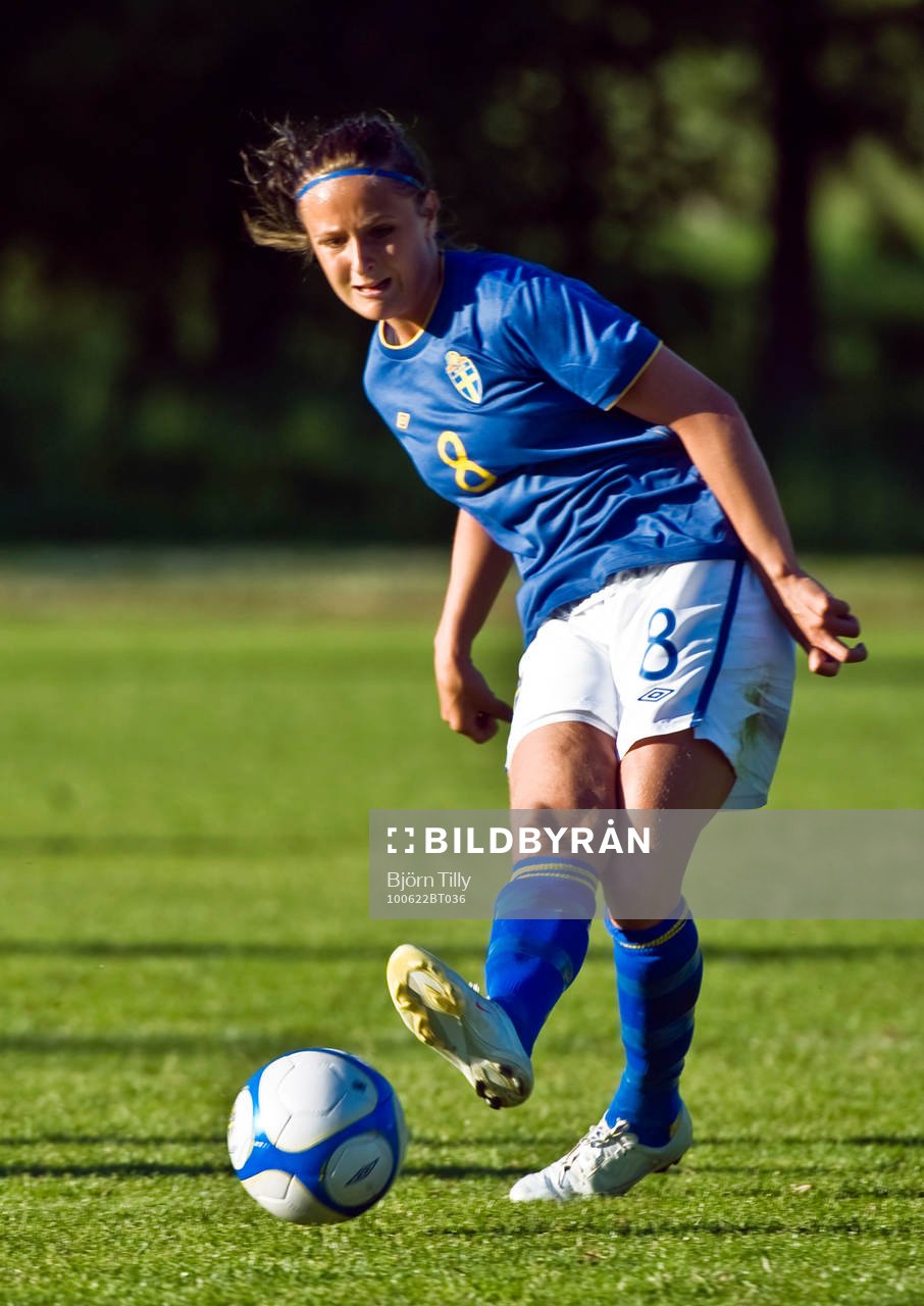 Josefine Alfsson, Sverige