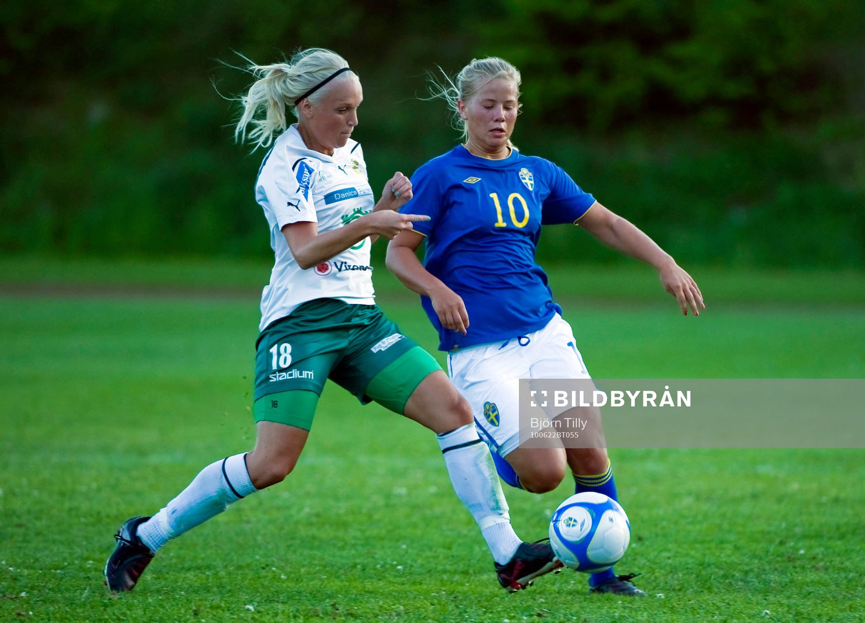 Anna Lindblom, Hammarby och Tilda Heimersson, Sverige.