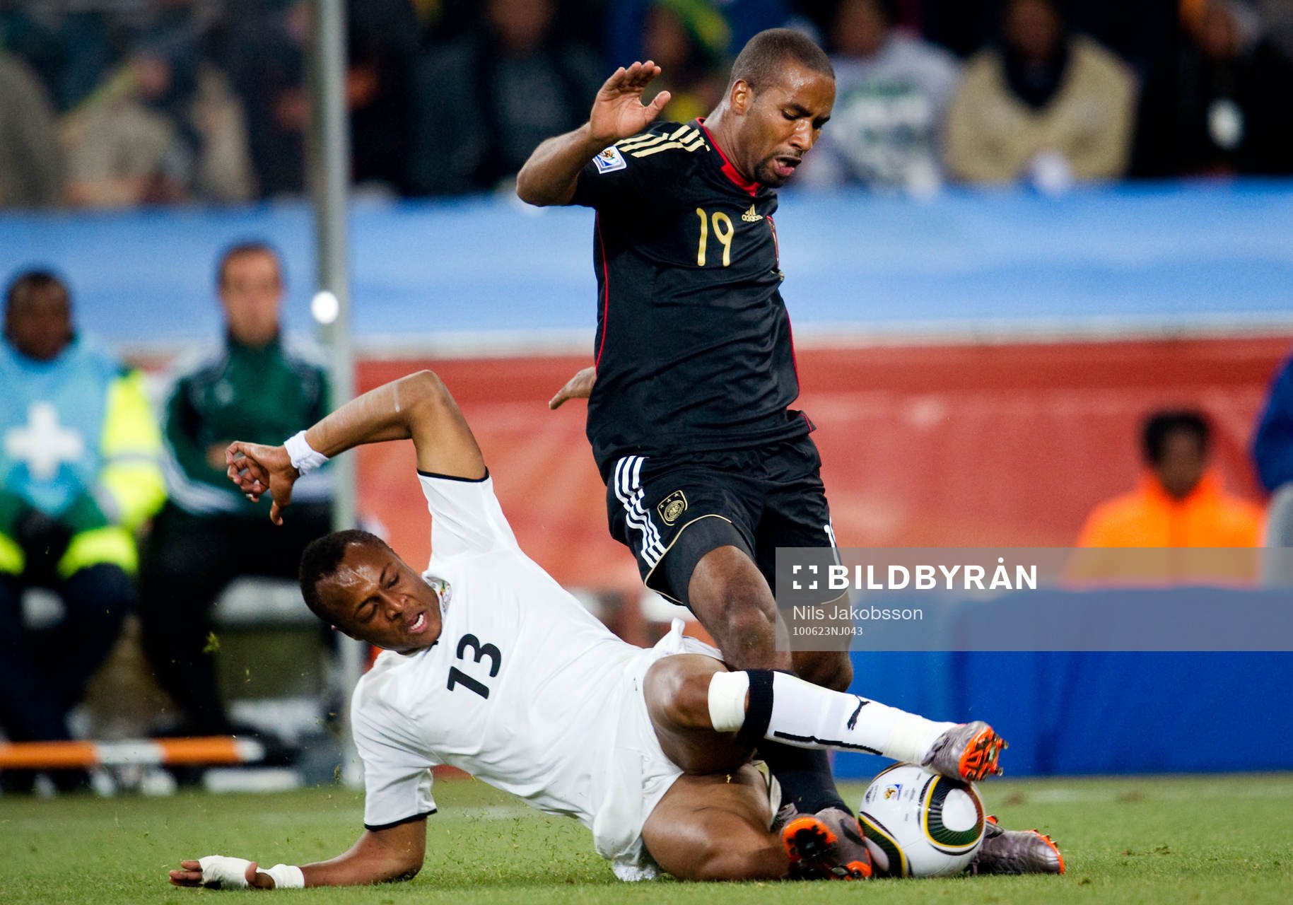 André Ayew, Ghana, Cacau, Tyskland glidtackling