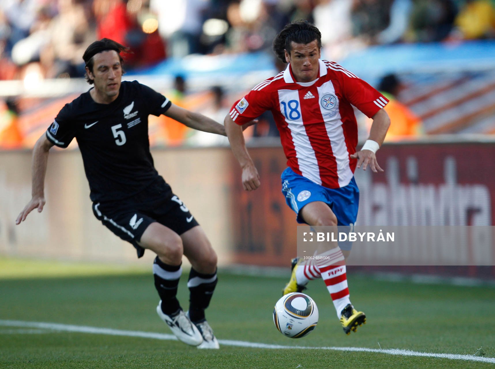 Nelson Valdez, Paraguay och Ivan Vicelich, Nya Zeeland