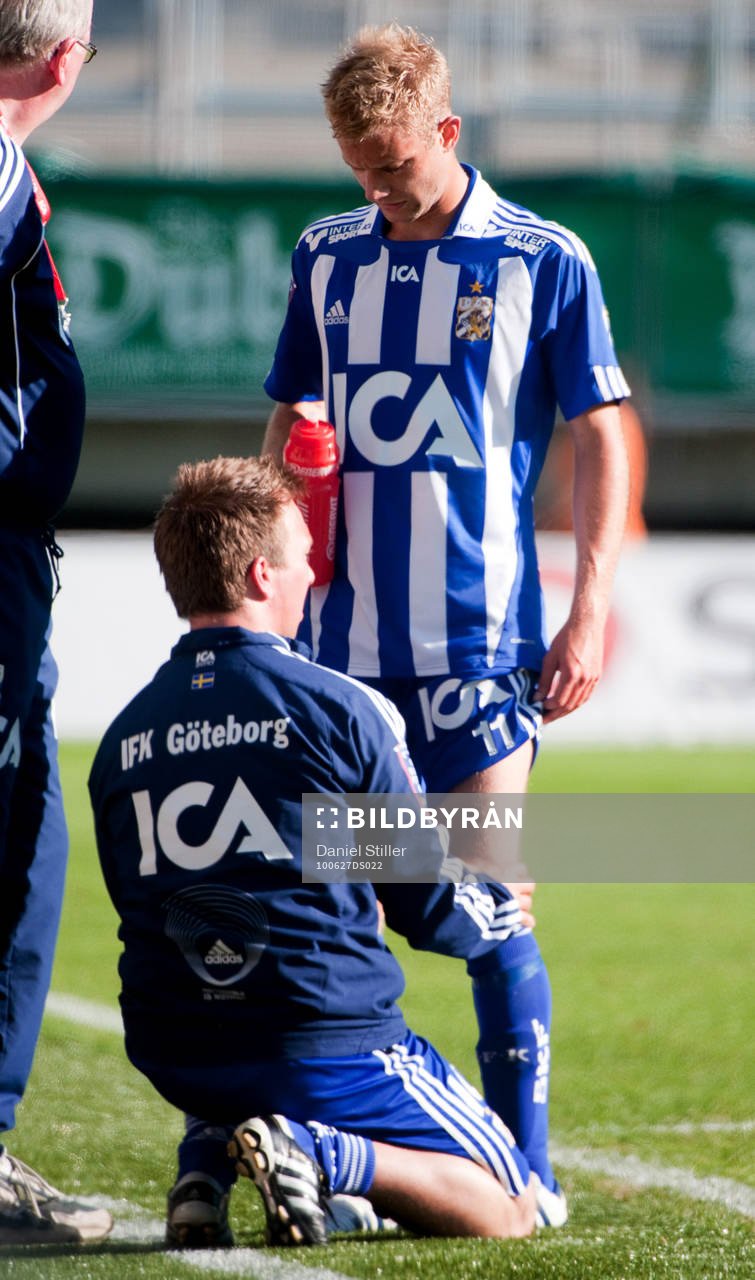 Robin Söder, IFK Göteborg, fick lämna planen pga skada