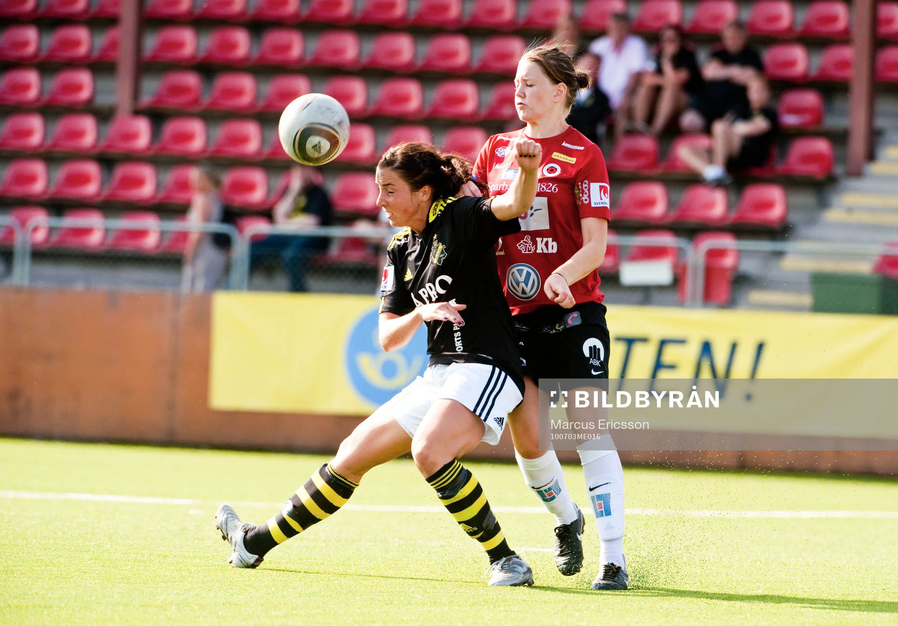 Clara Markstedt, AIK och Mia Carlsson, Kristianstad