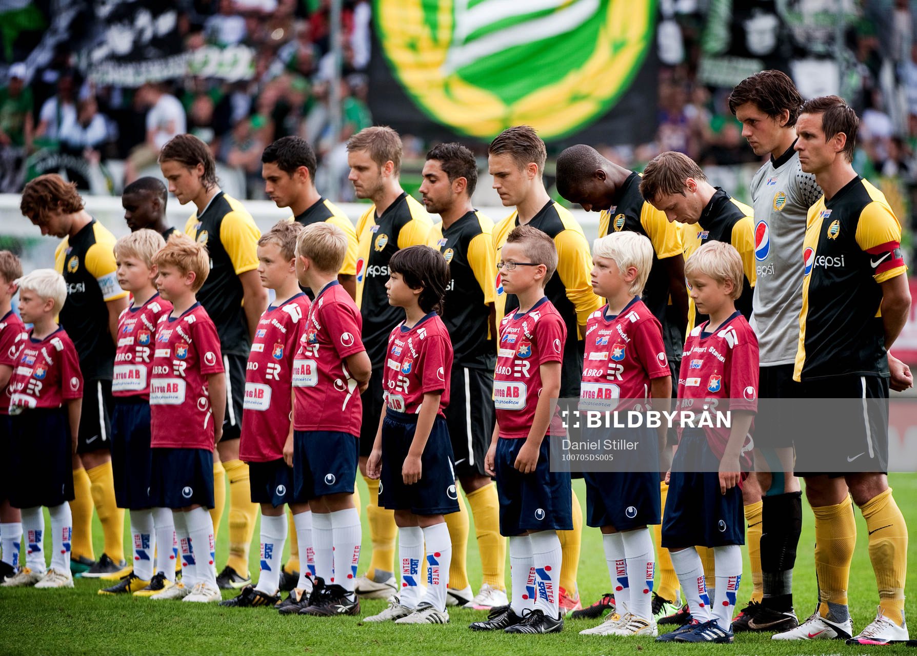 Hammarby hedrar avlidne Assyriska-spelaren Eddie Moussa med
