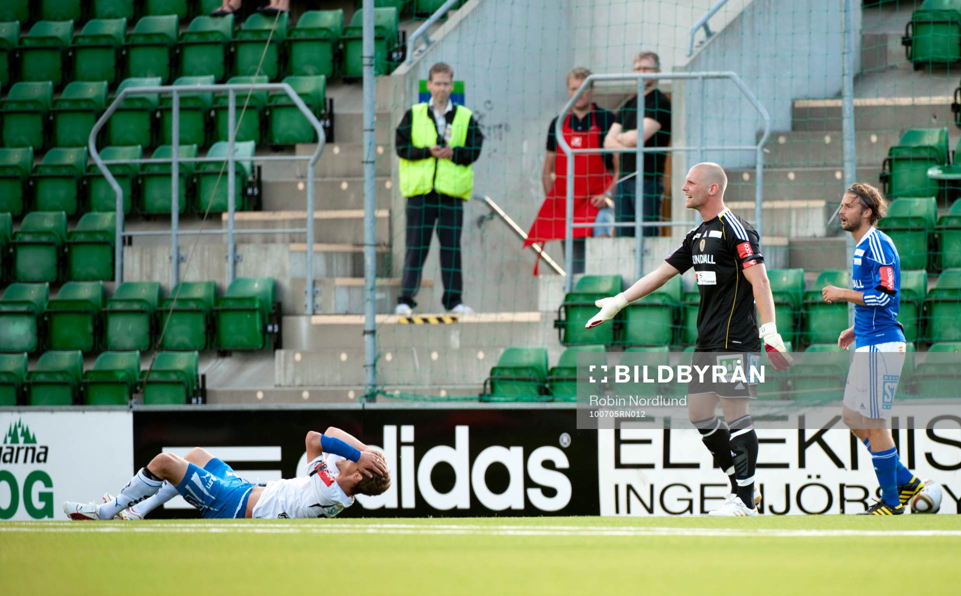 Shptetim Hasani, Norrköping får en varning mot sig