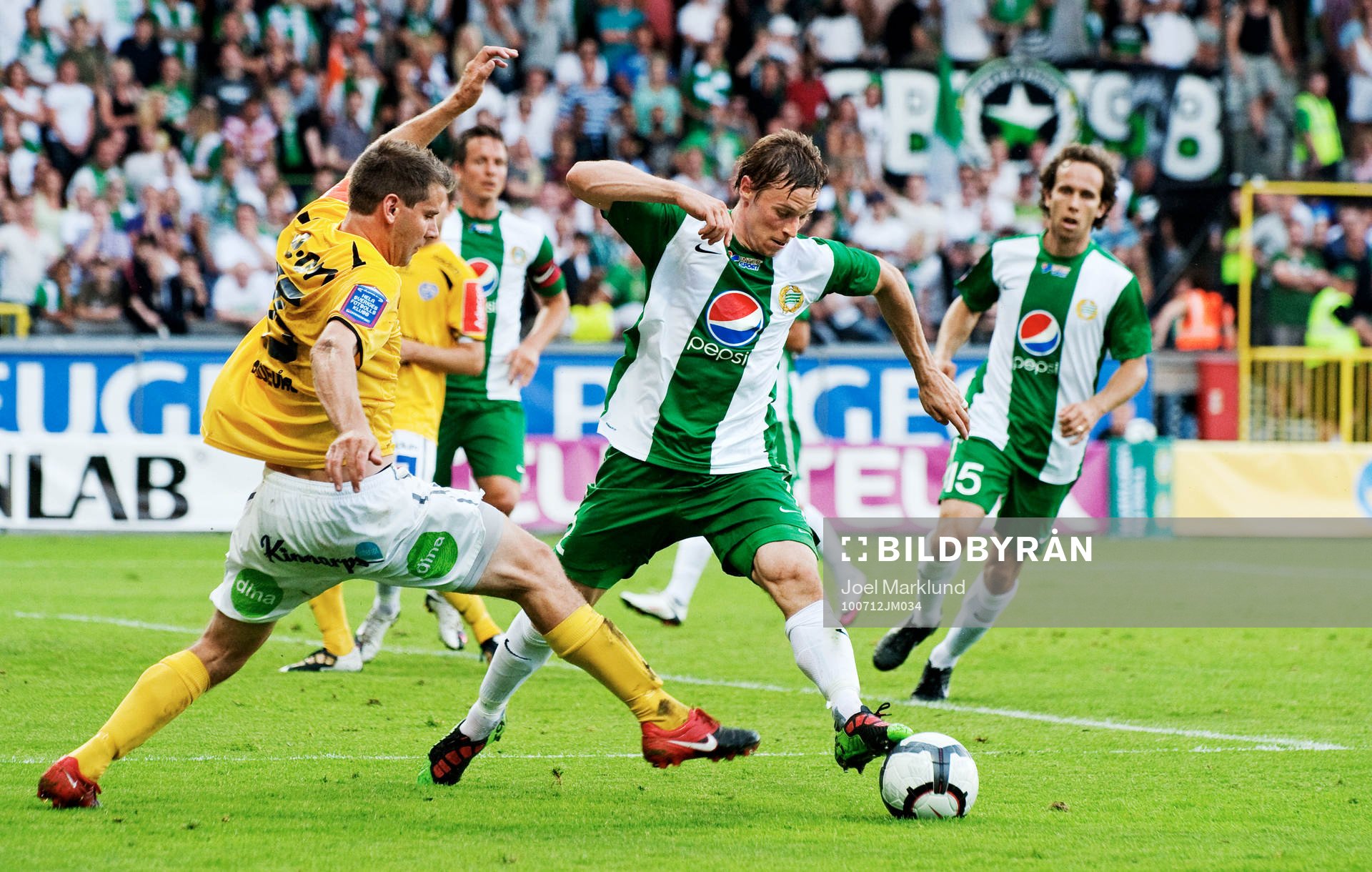 David Johansson, Hammarby, tar sig framåt