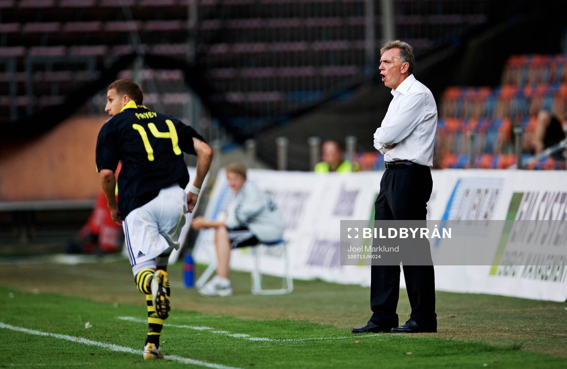 Alex Miller, tränare, AIK, skäller