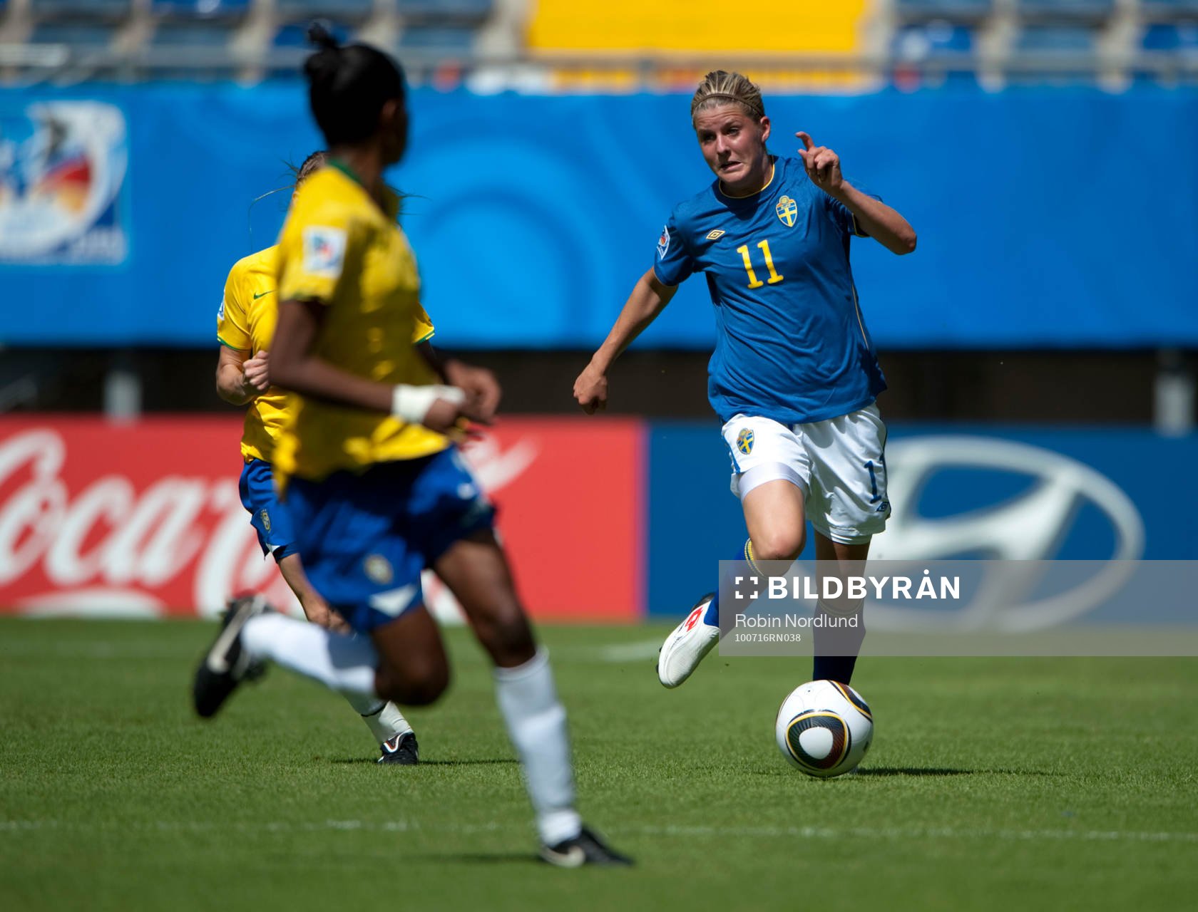Olivia Schough, Sverige