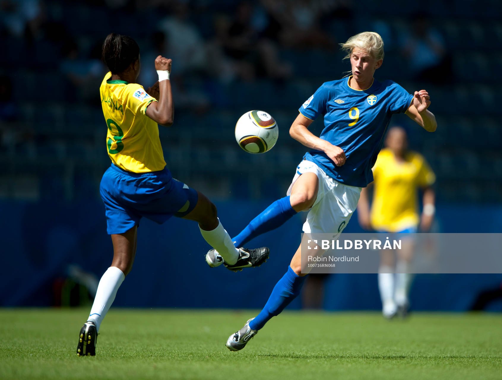Sofia Jakobsson, Sverige