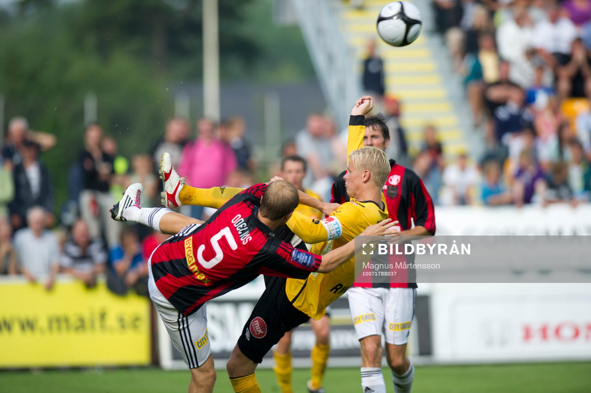 David Löfquist, Mjällby och Kim Odelius, Brommapojkarna