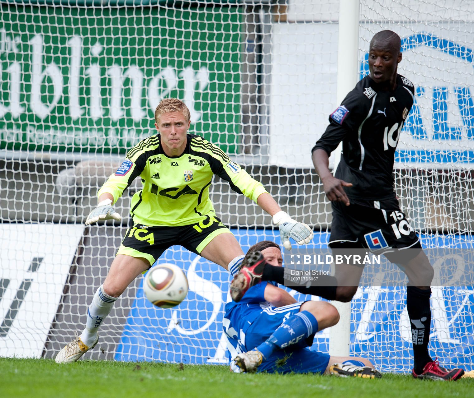 Markus Sandberg, målvakt, Göteborg,  Joe Sise, Halmstad