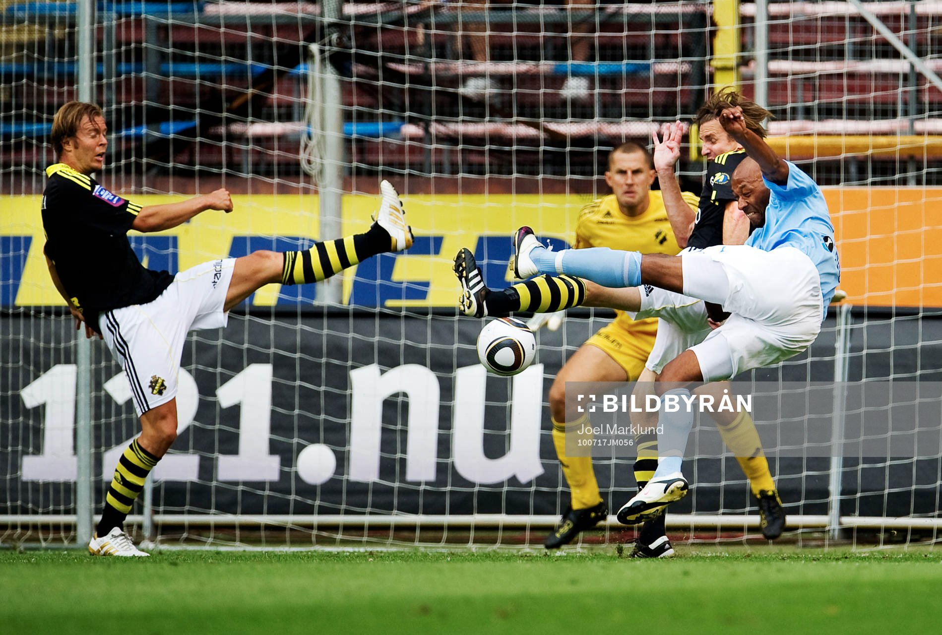 Jeffrey Aubynn, Malmö, oroar framför mål