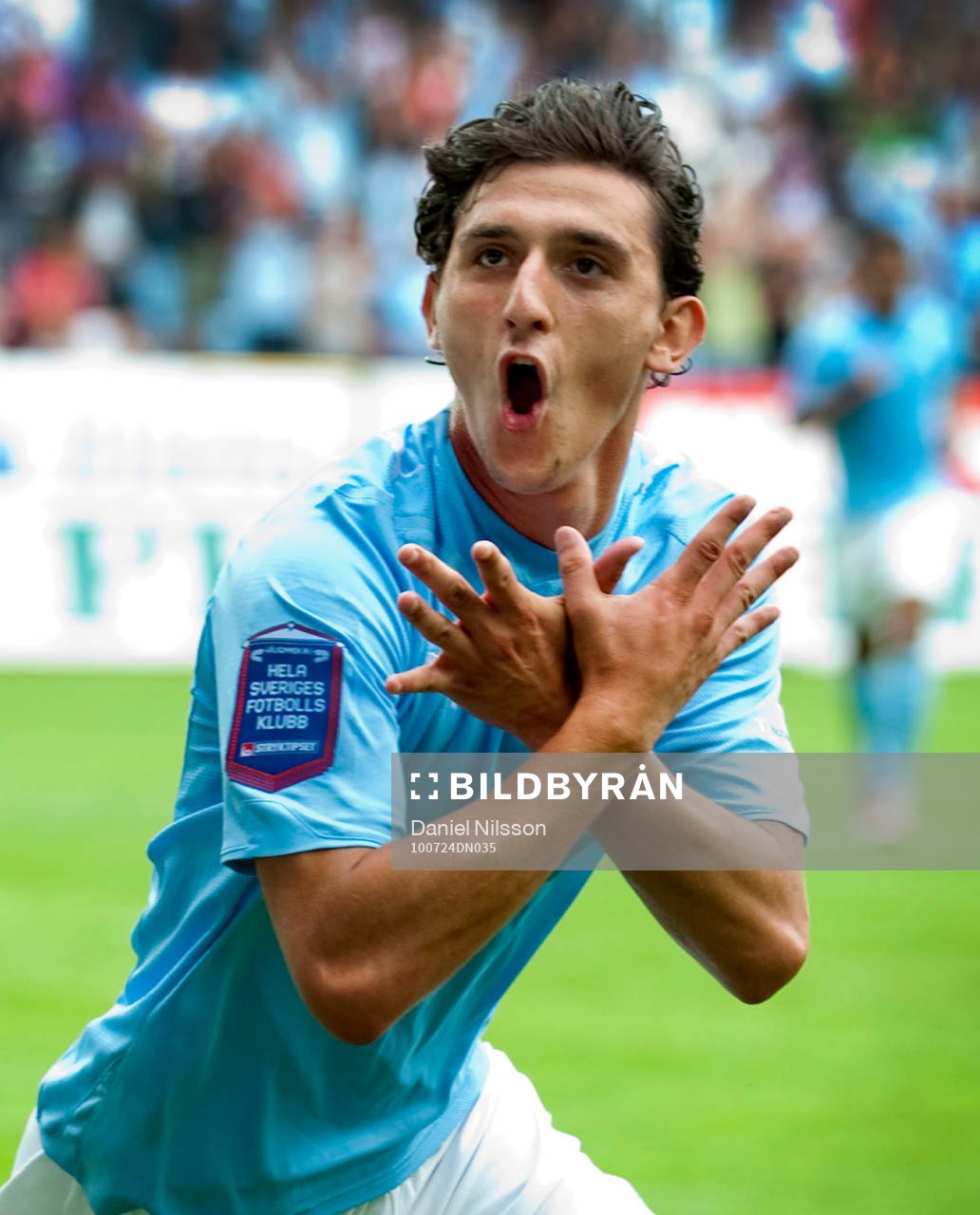 Agon Mehmeti, Malmö har gjort 1-0. Jubel