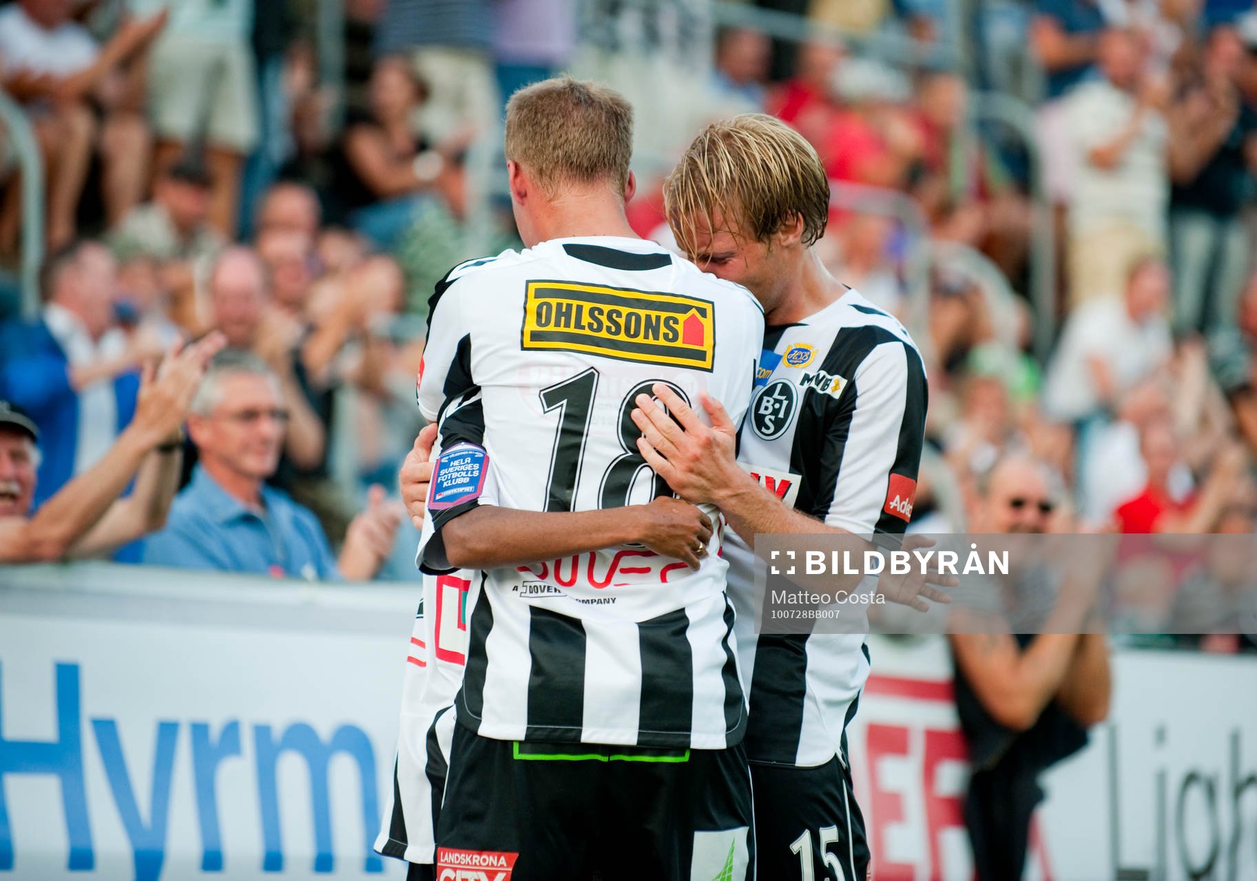 Amethyst  Bradley Raleni, Landskrona har gjort 2-1. jubel