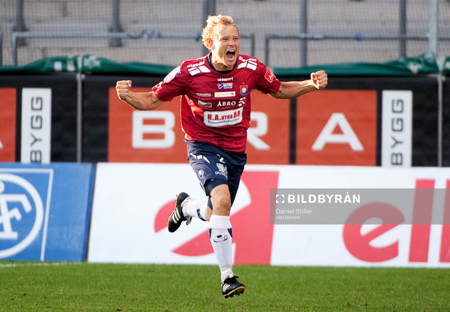 Christofer Bentsson, Örgryte, gör 2-0. Jubel