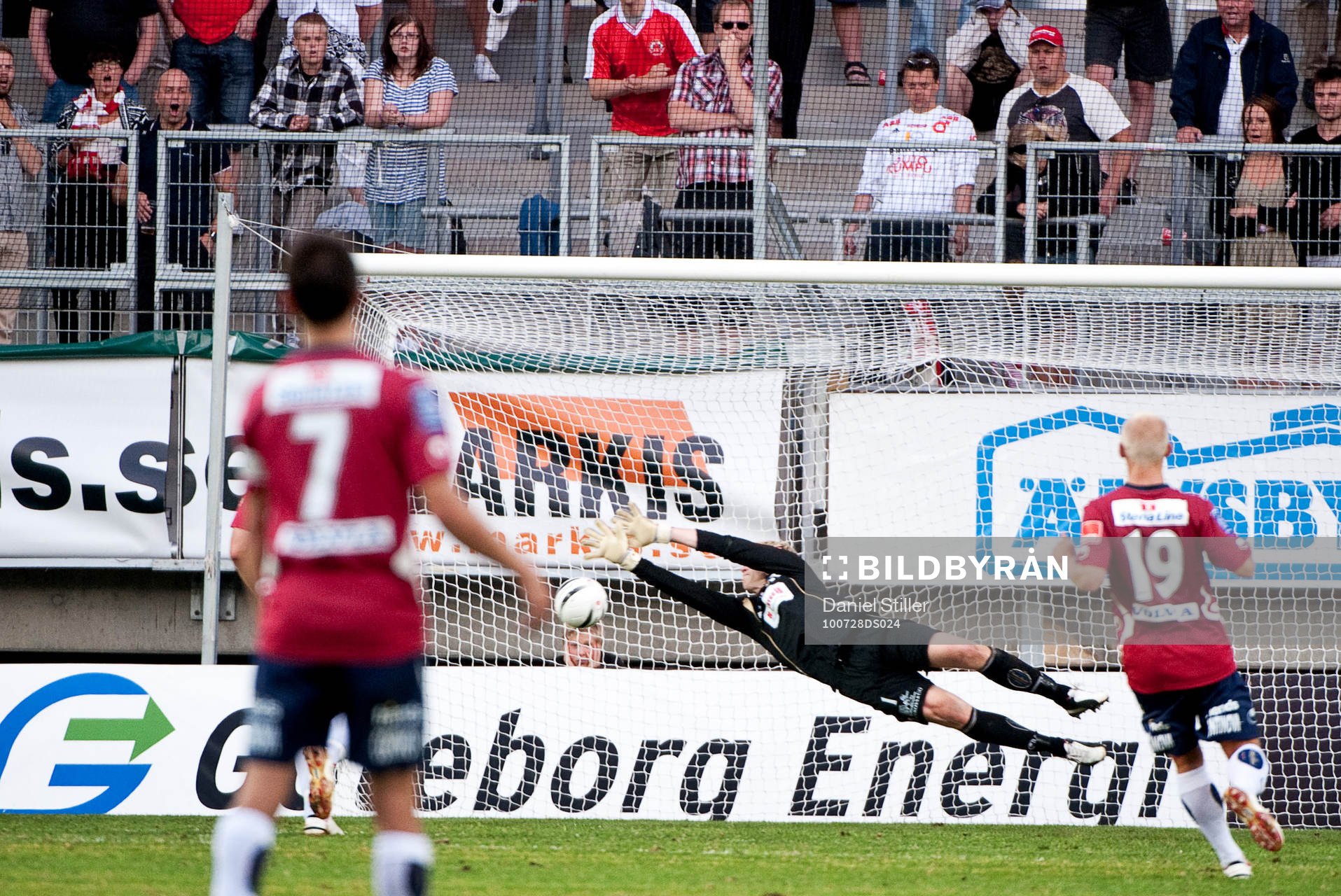 Peter Abrahamsson, målvakt Örgryte, släpper in 2-1