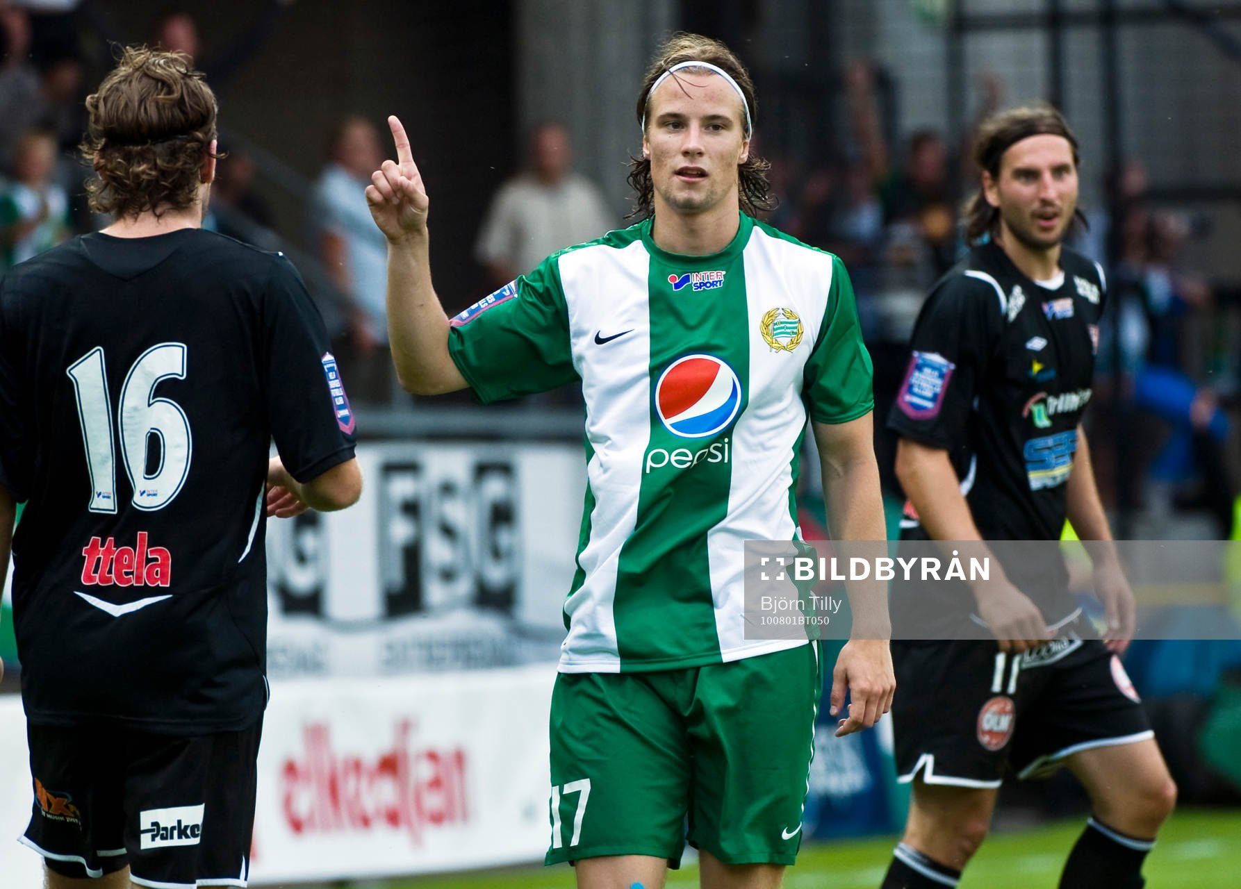  Linus Hallenius, Hammarby, jubel efter sitt andra mål och 2-0.