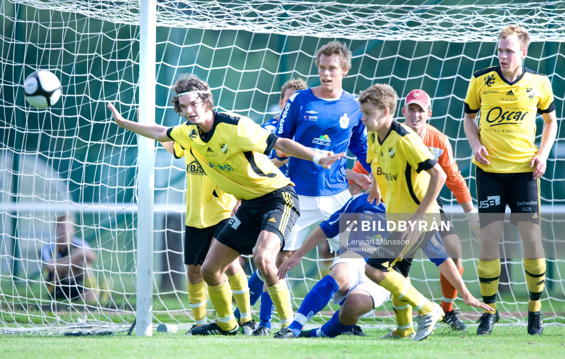 Filip Thurn rensar undan