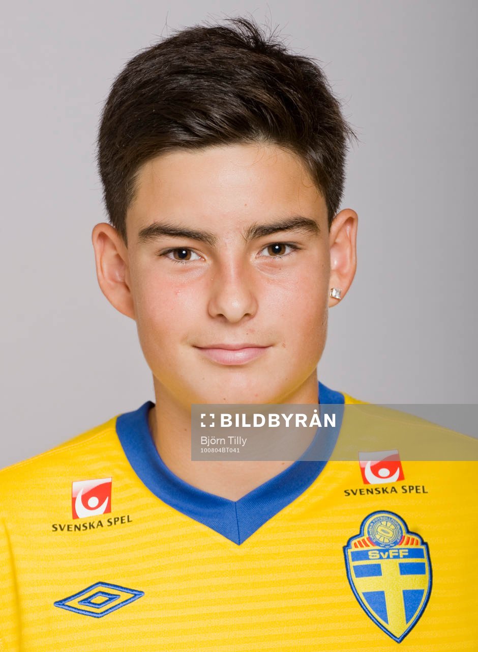  Diego Montiel, Sverige.