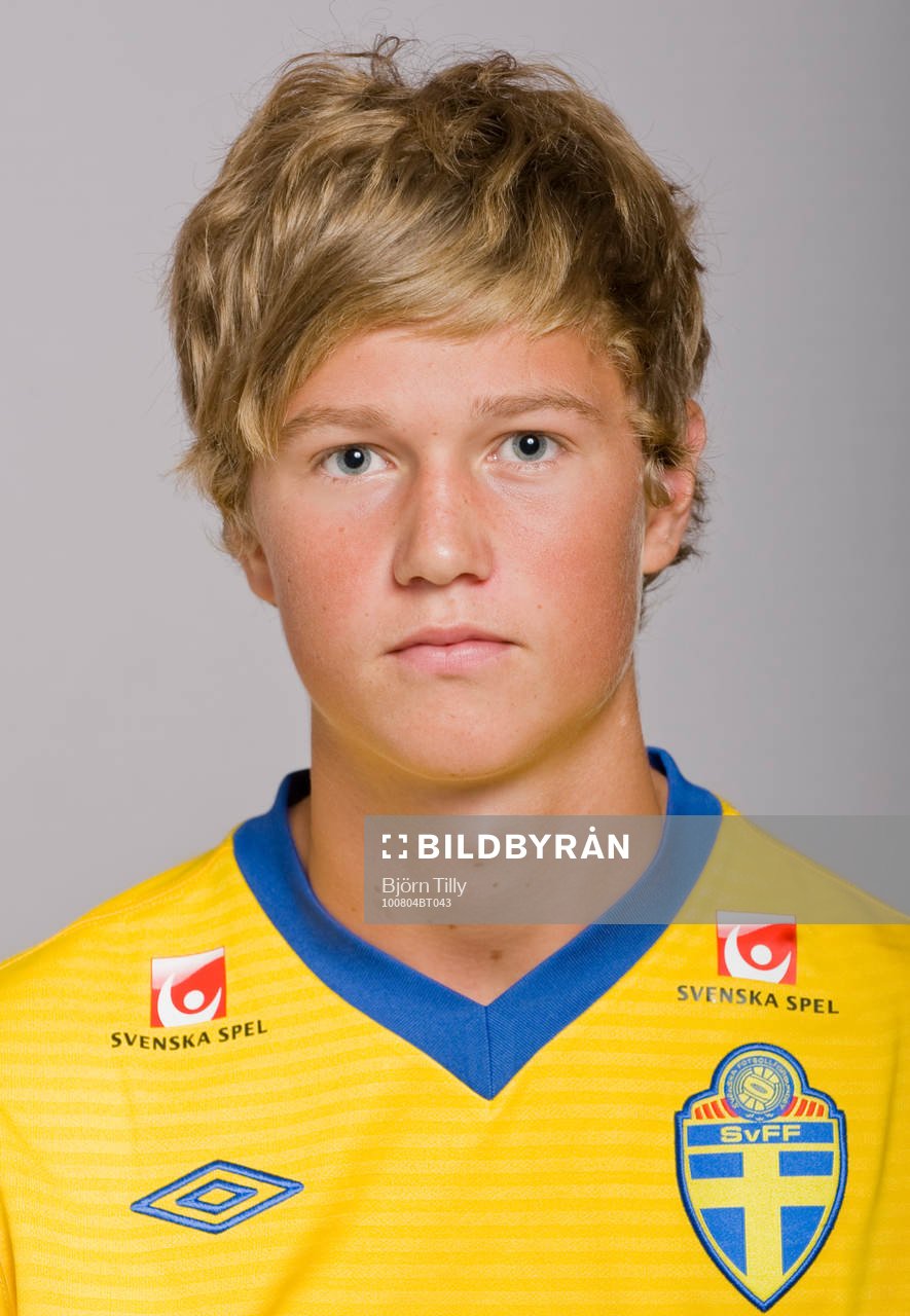 Oliver Nåfors, Sverige