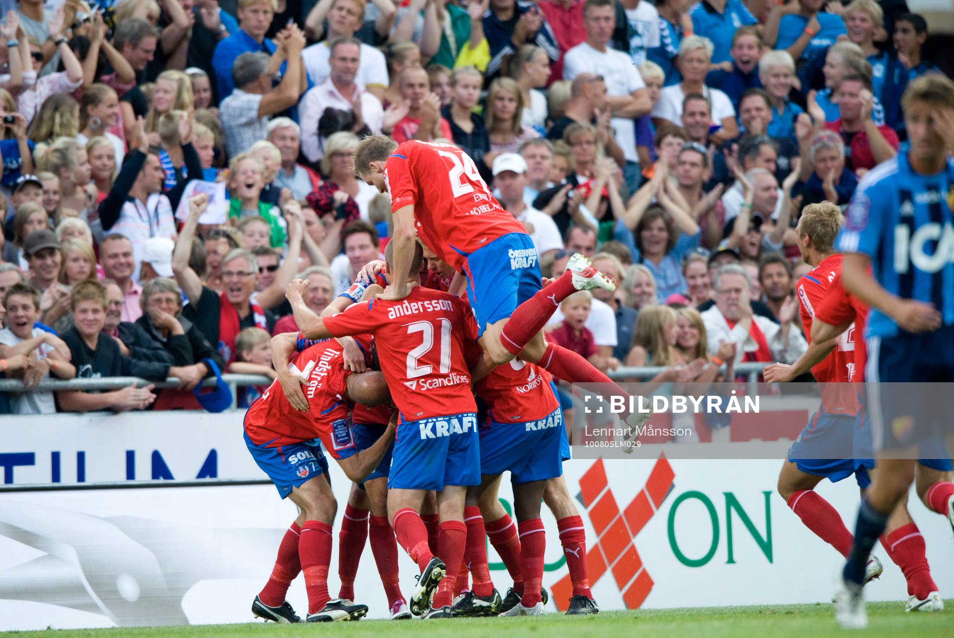 1-1, Alexander Gerndt, som grattas