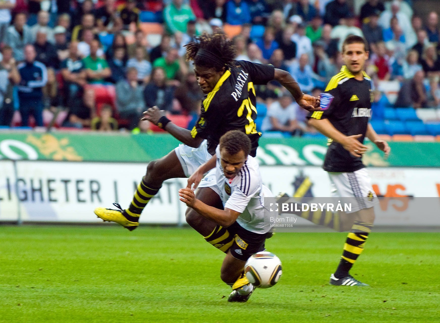 Mohamed Bangura, AIK och Serge-Junior Ngouali,