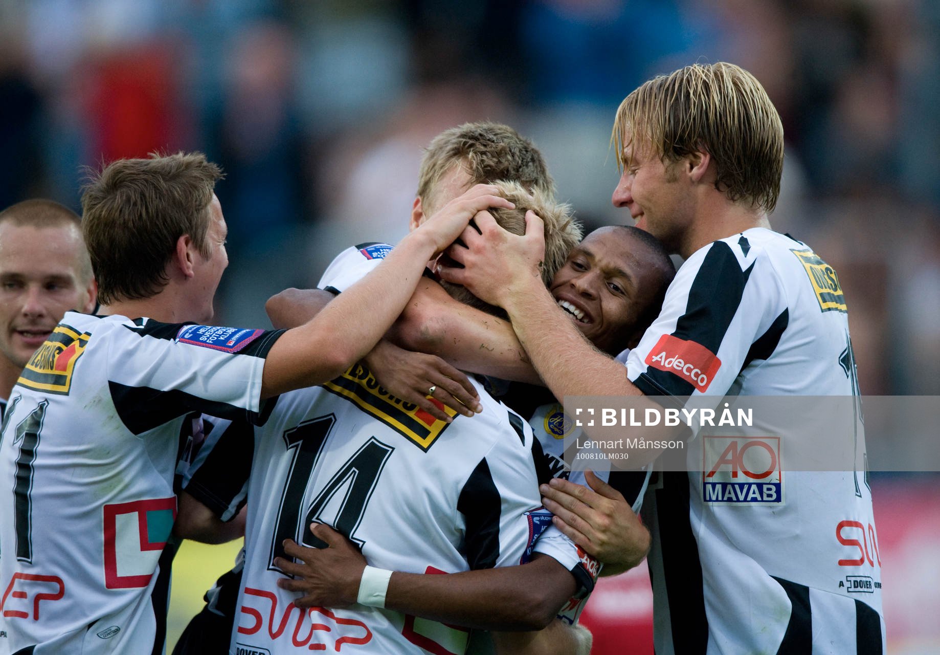 2-0, Thomas Raun (14), som grattas av Surprise, Bradley