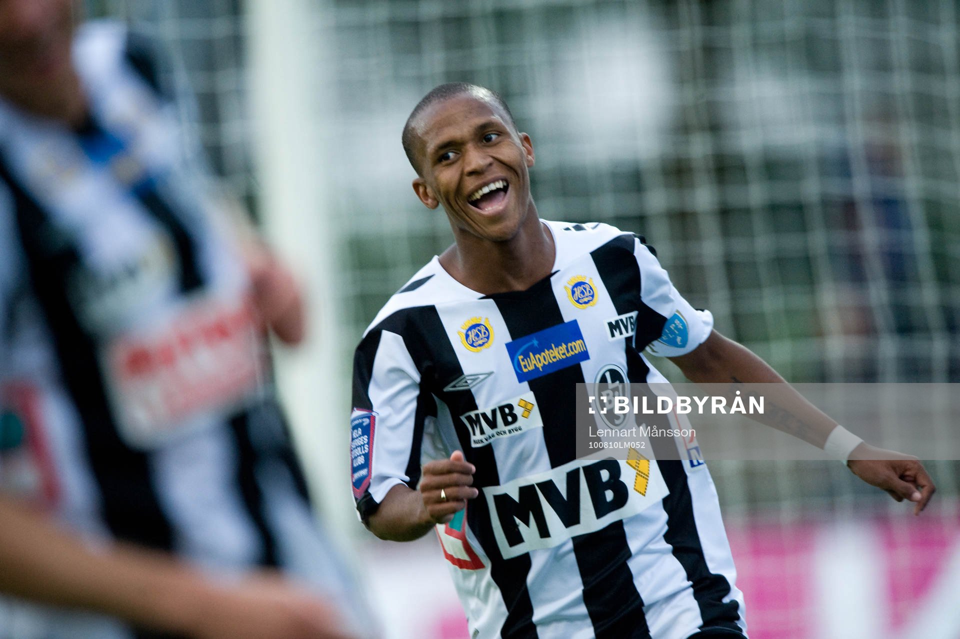 3-0 Surprise, Bradley Ralani. Jubel