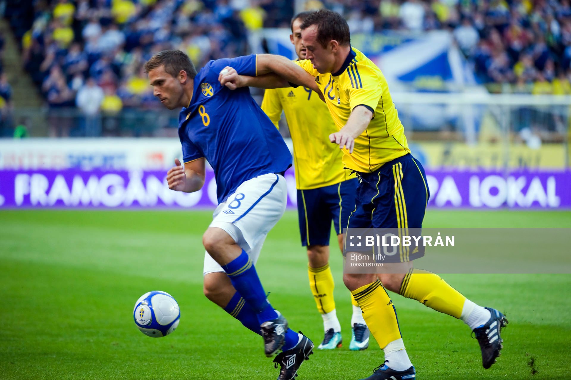 Anders Svensson, Sverige och Charlie Adam, Skottland
