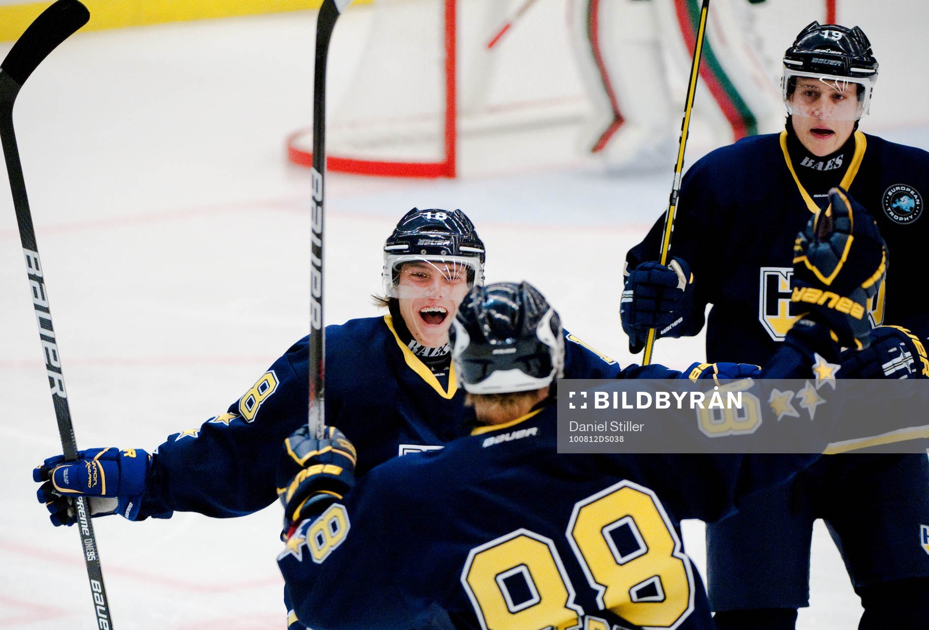 Jesper Fasth och Simon Önnerud, HV71 (Jubel)